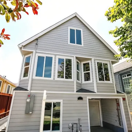 Luxury living minutes from the heart of SF! One block away from Bart station.