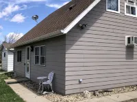 Cottage on The Lake Hotels in Spink County