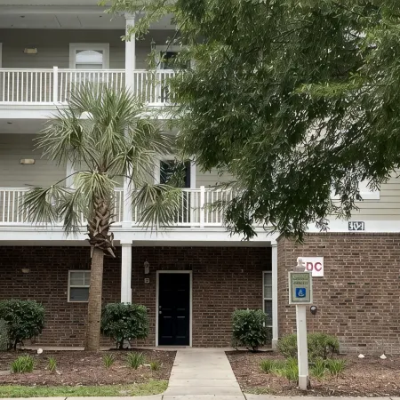 Lovely/Serene/Water View1st floor 2B/2BA Condo,10M-Beach.