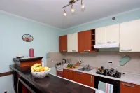 Starry Night - Extra big bed, big bathtub, private parking, sea view, 2 rooms