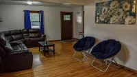 10mins to IU/Close to Lake Lemon/Pet Friendly/ - 2-Star