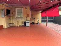 Charming 3-bedroom house in the beautiful Miami Springs - Kitchens