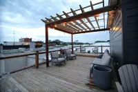 Rooftop Loft 3-bedroom DT Anderson - พร้อมWifi