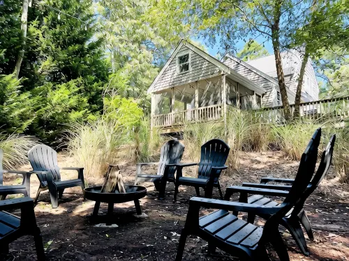 Steps to Upper Mill Pond - 3-Star