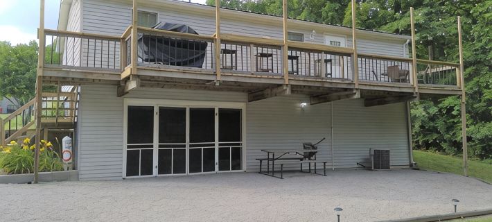 Lake it or Leave it! Lake House just one mile from  Lake Cumberland Marina Hotels in Russell County