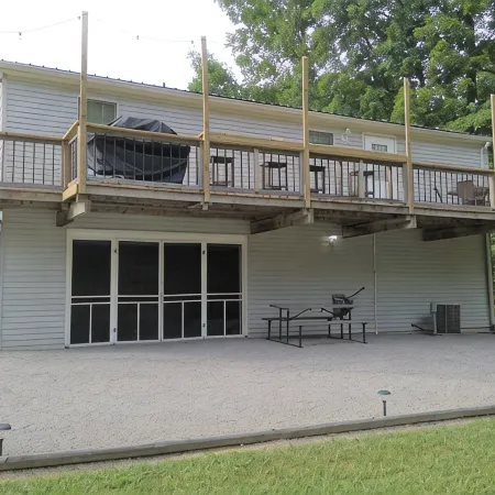 Lake it or Leave it! Lake House just one mile from  Lake Cumberland Marina