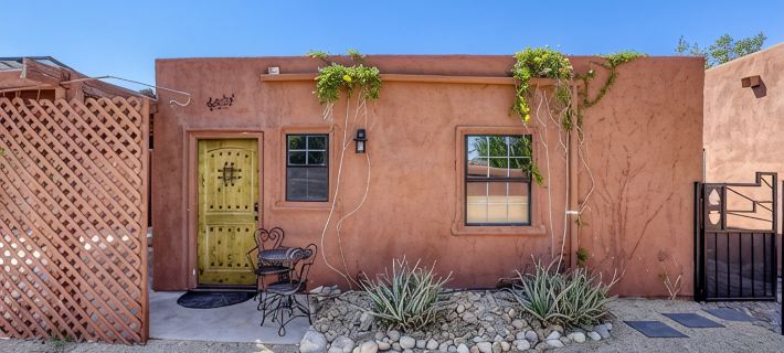 Private Retreat In Northwest Las Vegas For A Single Or Couple Hotels in Las Vegas-dalen