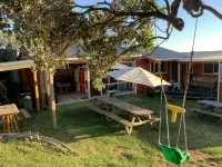 One bedroom unit, over the dunes to the beach Hotel di 