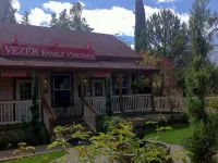 Mankas Barrel Room Cottage located in the hidden gem of Suisun Valley, CA - 3-Star