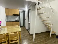Era Apartment Khúc Thừa Dụ Các khách sạn gần Văn phòng UNDP