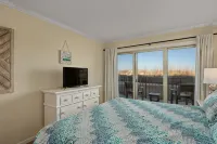 First Floor, Directly on the Ocean & Well Stocked Condo! Listen to Waves Crash!