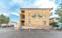 Ocean and Bay view luxury condo with balcony
