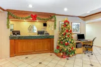 La Quinta Inn by Wyndham Milwaukee Airport / Oak Creek - parking