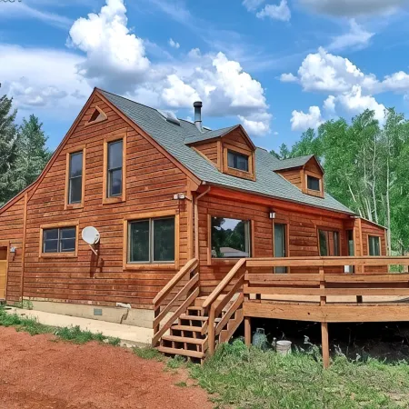 ^^PeakViewCabin, Amazing Views w/ Hot Tub 5 min from town-Peaceful and QUIET