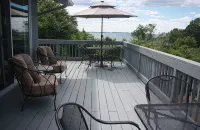 Beautiful Oceanfront Home in Estate Setting Gloucester — Fall Rental Available! - con encanto