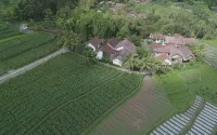 格利亞哈爾佳民宿
