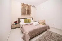 Superior Onebedroom Apartment - Apartments