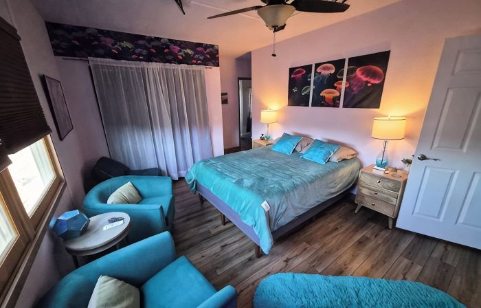 Inviting & Spacious! Unique Indoor and Outdoor Vibe!