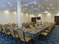 Ambasador Centrum Hotels near Robert Schweikert Palace