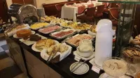 阿爾塔雷吉亞廣場飯店 - 早餐