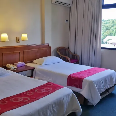 Pacific Orient Hotel