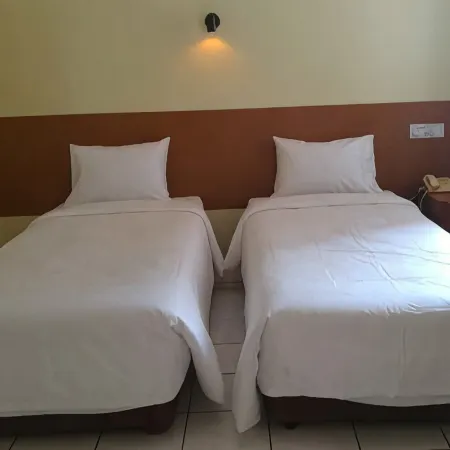 Hotel Lautze Indah