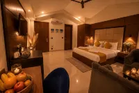 Hue Guh the Porto Candolim - balcony