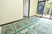 Hotel Astria Graha - parking