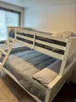 Downtown family friendly cozy condo- Walk to restaurants