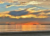 Walk to Beach, Tropical Patio, World Cup, Sleeps 5 - balcony