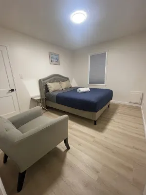 Newly Renovated Luxury 3-Bed 2-Bath Home with Easy Airport Access - Wi-Fi