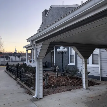 Charming 3-bedroom house in lovely downtown Madison.