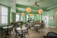 Southernmost Inn Adult Exclusive - فطور