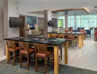 Holiday Inn Express & Suites NORTH BRUNSWICK by IHG - Breakfast