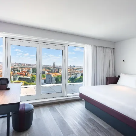 Yotel Porto