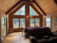 Unique lakefront 3 BR cabin directly on Lake Hartwell! 20 min drive to Clemson!