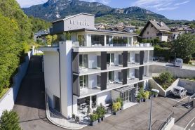 Be Place Adult Friendly Hotel