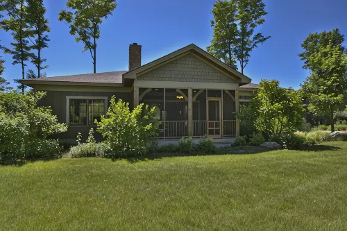 Private PET FRIENDLY 4 Bedroom-4 Bath Cottage Near Ski Resorts! Harbor Springs - 4-Star
