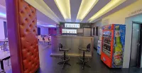 Hotel Gokulam Park - bar