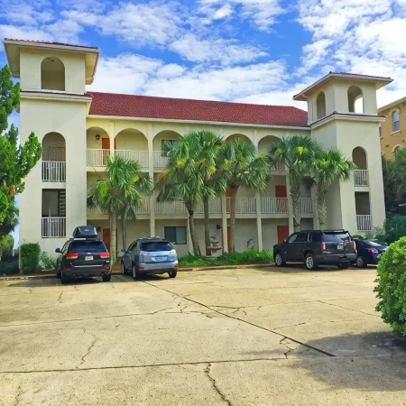 Last Minute Opening July 18-25 Private Beach-Top Rated Location- Gulf Front