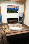 CDA River Condo: Fishing, Sleding, Floating, Skiing
