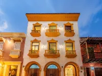 Hotel El Viajero #2 Hotels near Cano Gallery