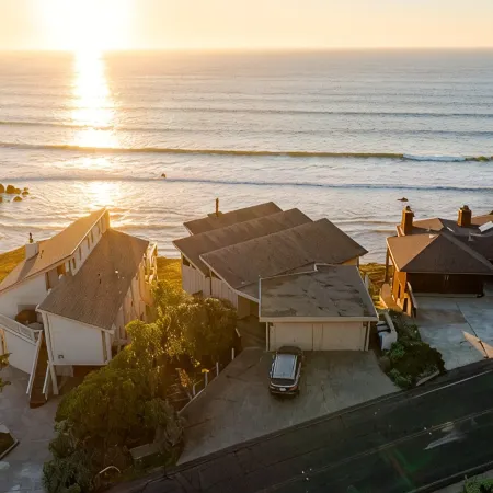 7 Bedroom Oceanfront in Dillon Beach with spa