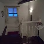 5 bedrooms, quiet town location, garden, 2 parking spaces, 200m to market square - 3 星級