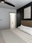 Amazing Location!  Alberts Place @ Midtown w/parking Walk to UF and the Stadium. - balcón