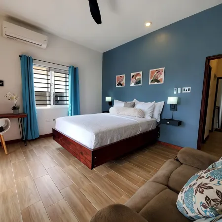 'The Solace' New Luxury Modern 1Bed 1Bath Apt.