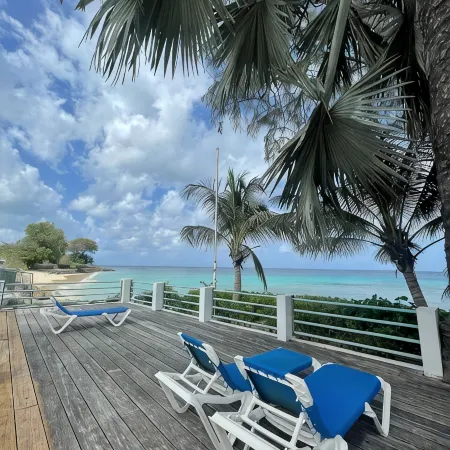 Beautiful 1 Bed Apartment on West Coast - Close to Beach