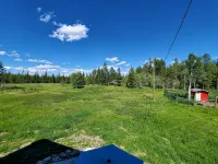 Meadow View Guest House, covered parking and only 10 minutes from ski hill - Hot Springs