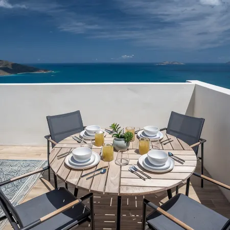 Sanderling Escape - Elevated Luxury & Ocean Views!