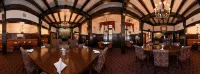 Red Coach Inn